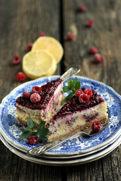 sidruni-juustukook-vaarikamoosiga-lemon-cheesecake-with-raspberry-jam_640.jpg